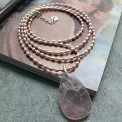 Длинное ожерелье сотуар из розового жемчуга