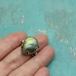 Стильное кольцо с лабрадором