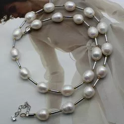 Ожерелье с крупным жемчугом