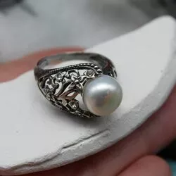 Винтажное кольцо с жемчугом