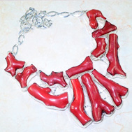 Ожерелье из коралла