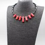 Колье с красными кораллами