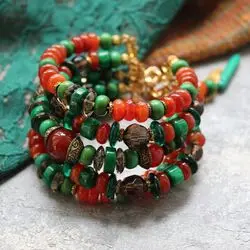 Многорядный браслет из сердолика и зеленой бирюзы