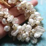 Шикарный жемчуг в ожерелье