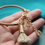 Браслет с подвесками