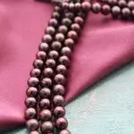 Стильное ожерелье из жемчуга