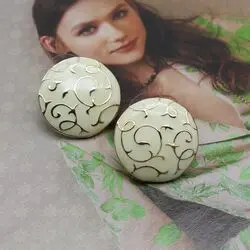 Крупные серьги с эмалью