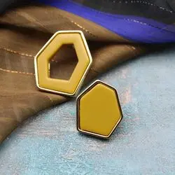 Серьги асимметричные