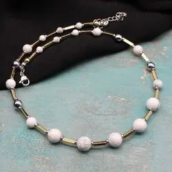 Колье с кахолонгом и гематитом