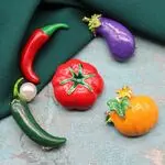 Броши овощи