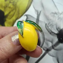 Брошь лимончик