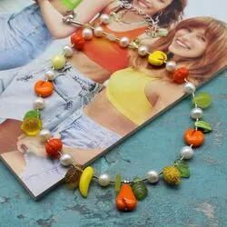 Колье с фруктами