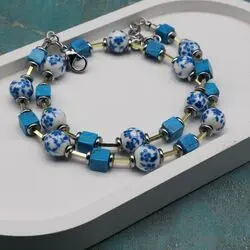 Колье из бирюзы и фарфоровых бусин