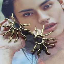 Крупные акцентные серьги