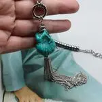 подвеска с бирюзой и цепями