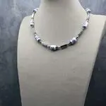 Колье с бусинами Гжель