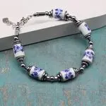 Браслет в стиле Гжель