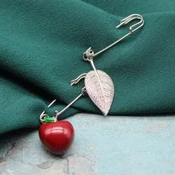 Сет из брошей булавок